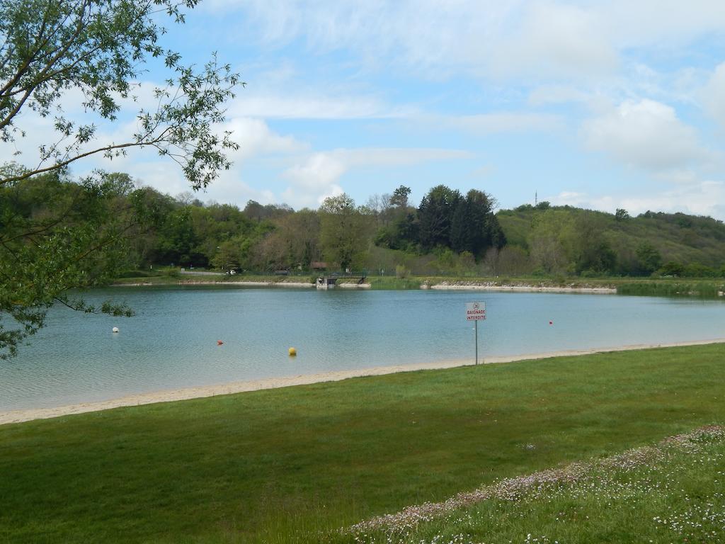 Camping Du Moulin Ξενοδοχείο Meyrieu-les-Etangs Εξωτερικό φωτογραφία